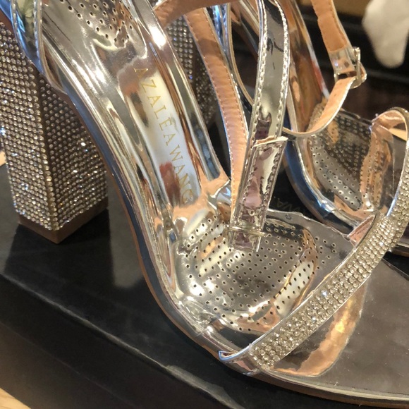 Silver Metallic Sandals - Picture 7 of 7